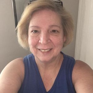 Meet your Posher, Carolyn